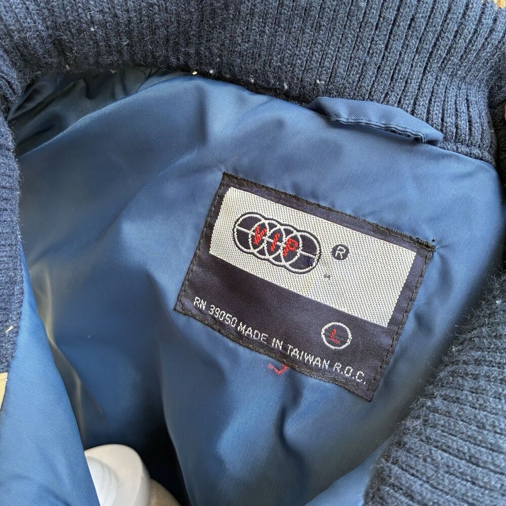 V.I.P Puffer Vest Mens L Quilted Vintage Nylon Winter Ski Made in Tawain - Picture 6 of 7